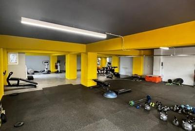 Spațiu comercial, de 1,220 mp, în Central - 3