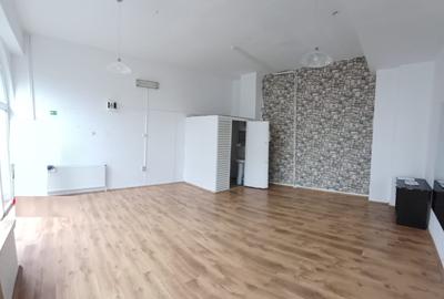 Spatiu -birou-cabinet-Zona Delfinariu - 3