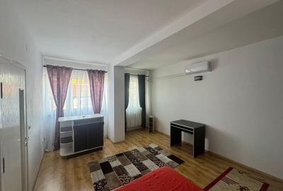 Apartament 2 camere de vanzare - 1