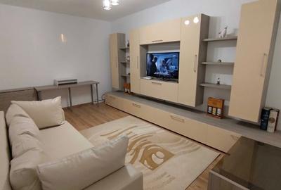 Apartament cu 3 camere decomandat, mobilat în Berceni