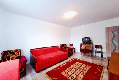 Apartament cu 2 camere decomandat în Micro 14 - 2