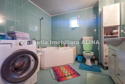 Casă cu 3 camere în Vulcan - 8