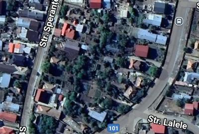 Casă cu 2 camere cu Teren 301 Mp în Târgu Secuiesc - 1