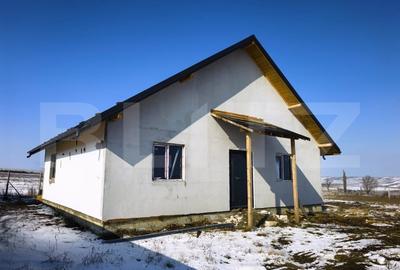 Casă individuală cu 3 camere cu Teren 500 Mp în Exterior Sud - 1