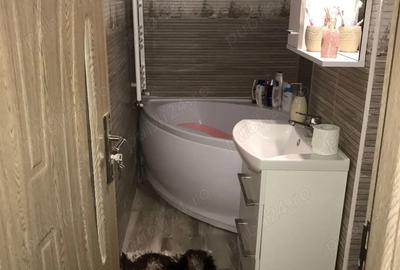 Apartament cu 3 camere decomandat în Soarelui - 1