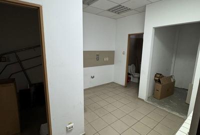 Spațiu comercial, de 122 mp, în Central - 2