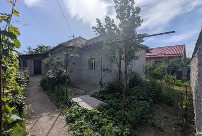 Casa + Teren 1700m - 5