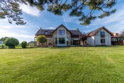 Proprietate exclusivista de vanzare: 2 case | 9 camere | 2000 mp teren - 2