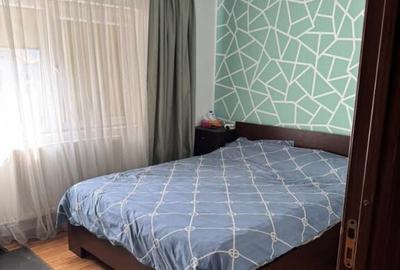 Vanzare apartament 3 camere complet utilat+ garaj - 1