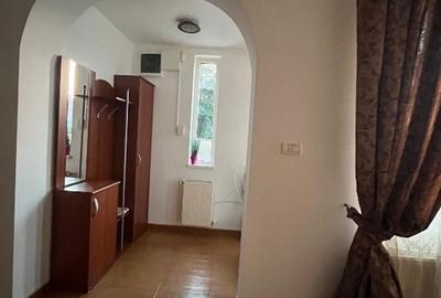 Casa de inchiriat 3 camere, zona INEL II - 2