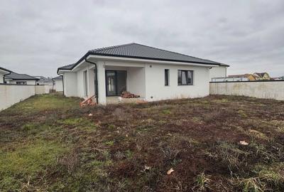 Casă cu 4 camere în Exterior Vest - 4