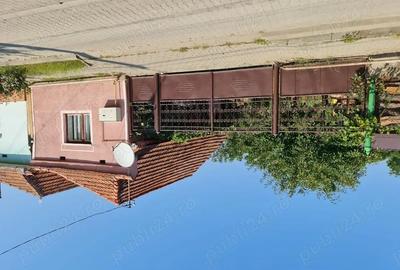 Casă cu 2 camere cu Teren 334 Mp în Vinerea - 7