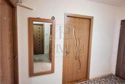 Aradului - 3 camere - decomandat - centrala proprie - ZONA EXCELENTA - 8