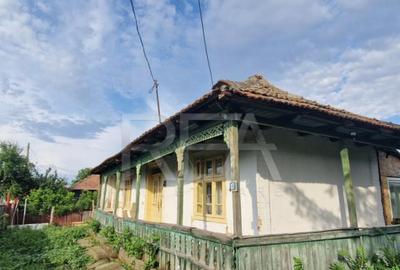 Casa batraneasca, cu teren de 1300 m.p. comuna Dascalu - 2