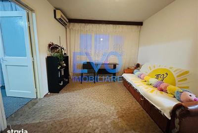 Apartament cu 3 camere semidecomandat în Podu Roș - 10