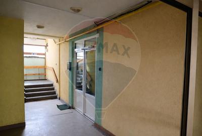 Spațiu comercial, de 200 mp, în Central - 15