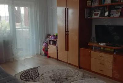Vand apartament 3 camere, 2 bai ?i 2 bslcoane inchise cu termopan - 2