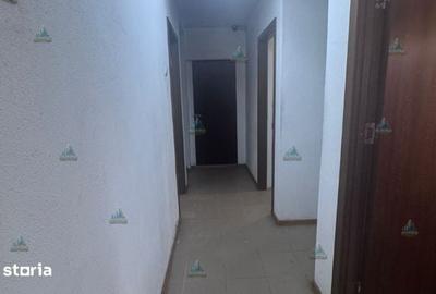 Spațiu comercial, de 529 mp, în Central - 8