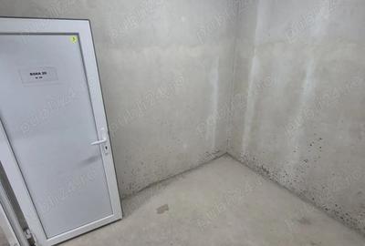 Spațiu comercial, de 7 mp, în Central - 3