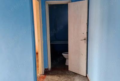 Apartament de vanzare - 2 camere, Petrosani, Str. Aviatorilor, bloc 1 - 1