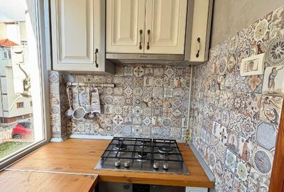 Garsoniera moderna,Ultracentral - 7