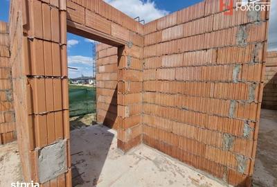 Casă cu 3 camere cu Teren 300 Mp în Remetea Mare - 8