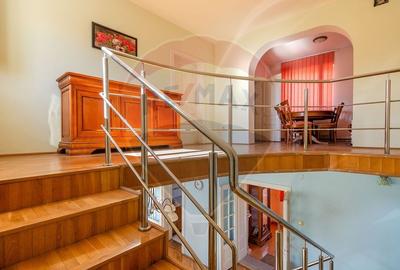 Casa individuala spatioasa cu potential in zona Lunei - 7