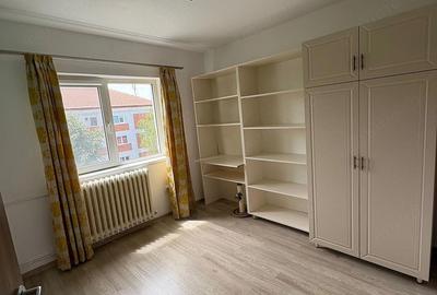 Apartament cu 3 camere decomandat în Bucovina - 13