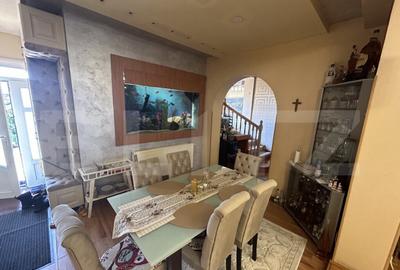 Casa ultracentrala 4 camere in Oradea - 8