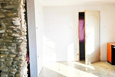 Proprietate situata in com.Girov - 6