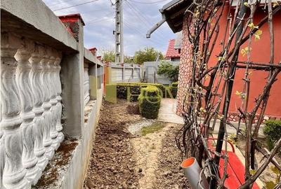Casă cu 4 camere decomandat în Strejnicu - 12