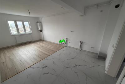 Apartament de vanzare 2 camere decomandat la cheie zona Lazaret - 2