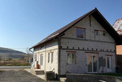 Casă cu 4 camere în Câmpenița - 8