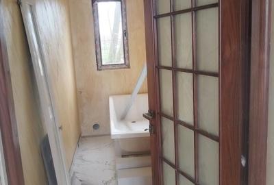 Casă cu Teren 400 Mp în Central - 16
