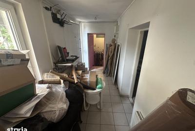 Casă cu 10 camere cu Canalizare în Apărătorii Patriei - 5