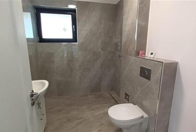 Spatiu 100 mp,ideal cabinete medicale,3 cai de acces,curent trifazic,Tractorul,B Spatiu 100 mp,ideal cabinete medicale,3 cai de acces,curent trifazic,Tractorul,B - 12