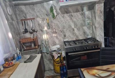 Casă cu 2 camere decomandat în Măldăeni