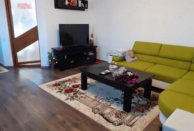 Inchiriez casa cu etaj - 1