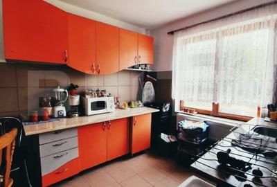 Casă individuală cu 10 camere cu Canalizare în Mociu - 8