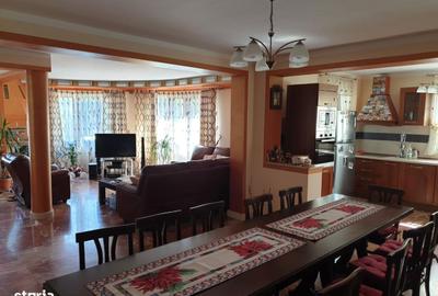 Casă cu 10 camere cu Teren 700 Mp în Obor - 15