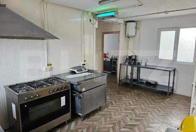 Casă cu Teren 1000 Mp în Central - 4