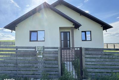Casă cu 3 camere în Horpaz