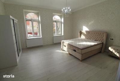 Casă cu 4 camere cu Teren 750 Mp în Central - 15