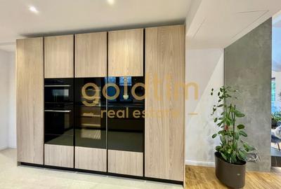 UNICA/ABSOLUT SUPERBA/ VILA INDIVIDUALA/IANCU NICOLAE/CURTE GENEROASA - 51