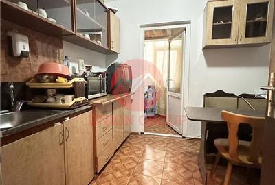 Apartament cu 3 camere decomandat în Central - 14