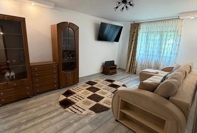 Apartament cu 3 camere decomandat în Micro 14 - 3