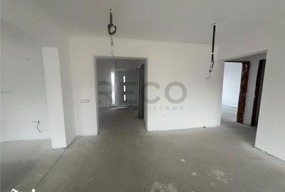 Casă cu 4 camere cu Teren 600 Mp în Oncea