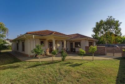 De Vanzare | Vila Lux | Teren 1000 mp | 226mp utili | 3 Bai | Garaj - 1