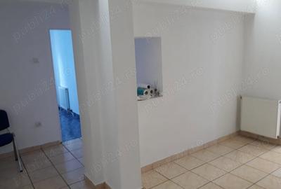 Apartament cu 3 camere decomandat în Central - 2