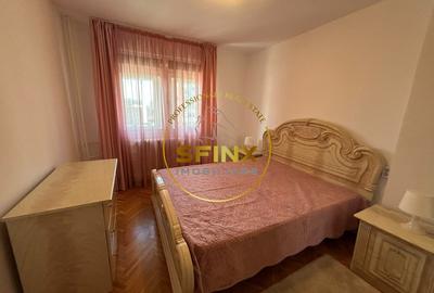 Apartament cu 4 camere decomandat în P-ța Victoriei - 3